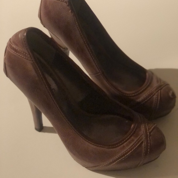 Guess high heels - Picture 3 of 8